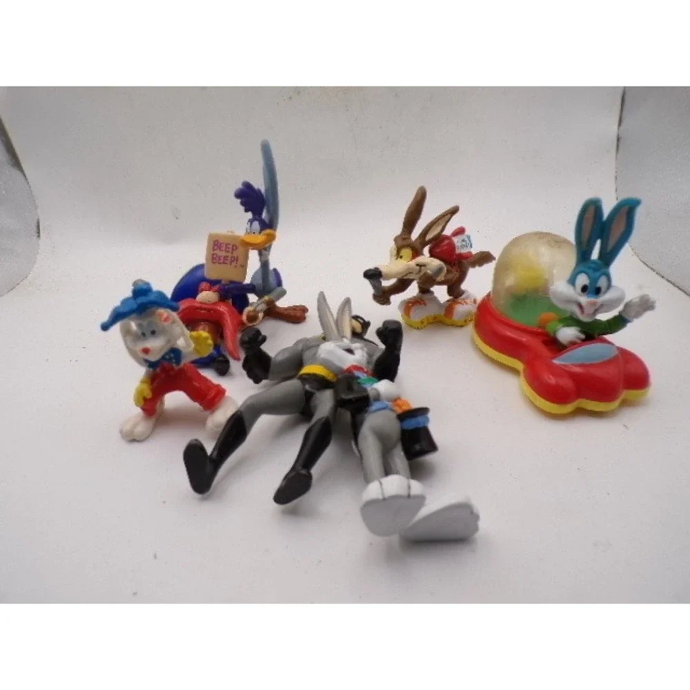 Vintage Looney Tunes Batman Action Figure Lot Bugs Bunny Wile E Coyote Road Runn